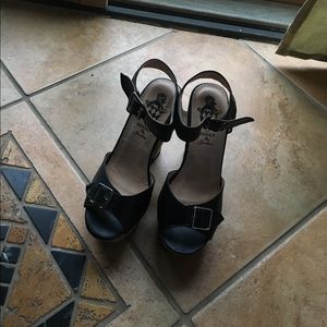 Black Strappy Chunky Heel Sandals 6